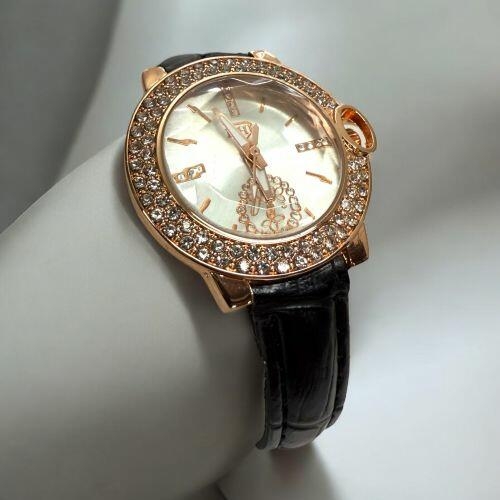 Relógio DHP pulseira de Couro cores variadas com Caixa Acri... image 1