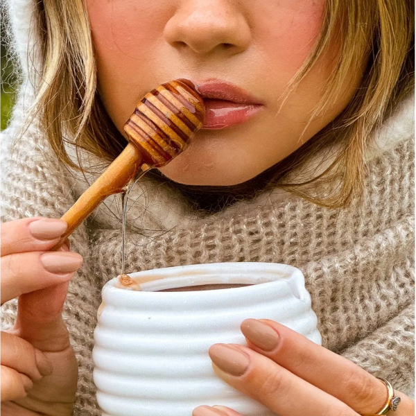 Gloss Lip  Honey  Hidratação, Brilho e Cuidado para Seus Lábios